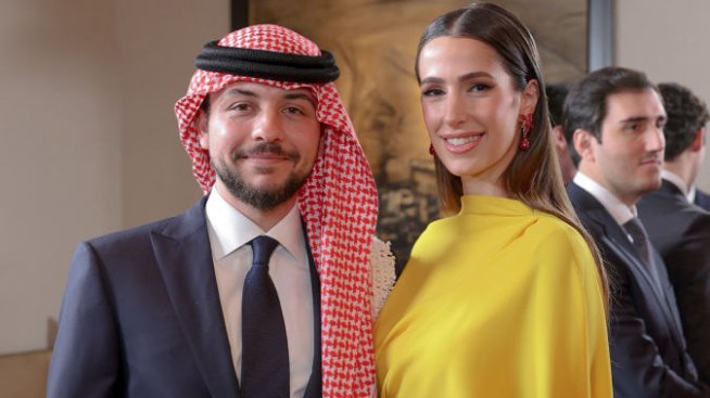 Грижовен татко – принц Хюсеин разтопи сърцата с рядко видео на бебето Иман