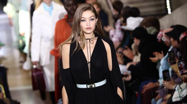 Джиджи Хадид се завръща към модата четири месеца след раждането