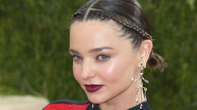 Във форма по време на изолация: Миранда Кер 