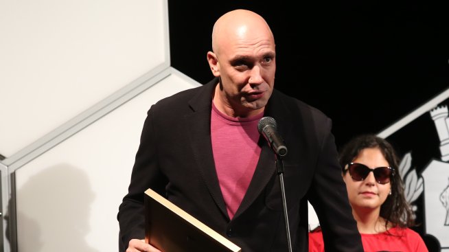 Вижте красивата пораснала дъщеря на Захари Бахаров