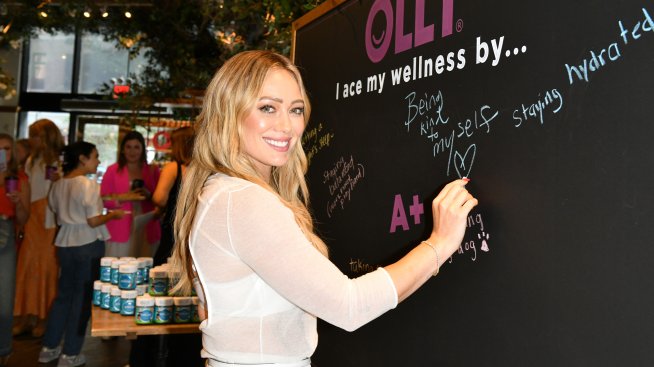 Хилари Дъф умили феновете със снимка на новородената си дъщеричка