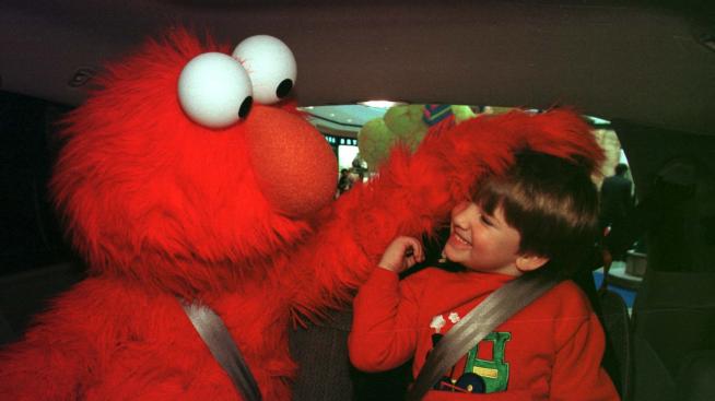 Улица „Сезам“ в подкрепа на бежанските деца 