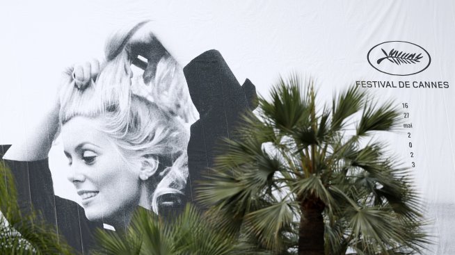 Фестивалът в Кан – Майкъл Дъглас с почетна „Златна палма“, Брад Пит осигури алкохола