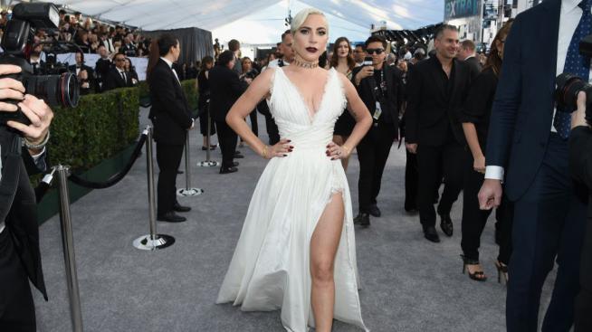 Звездите, които се появиха със сватбени рокли на червения килим