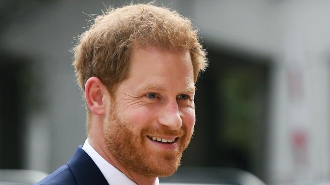 Принц Хари: Орландо Блум ме защитава от папараците