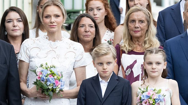 Принцеса Шарлийн от Монако възроди традицията за носене на луксозна ретро дантела