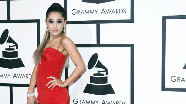 Лято е, но на Ариана Гранде ѝ е студено!