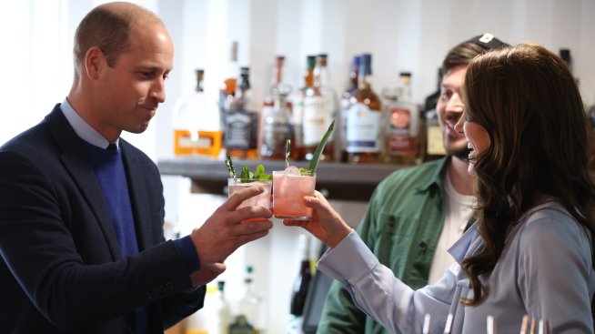 Кой е по-добър в коктейлите – принц Уилям или Кейт Мидълтън?