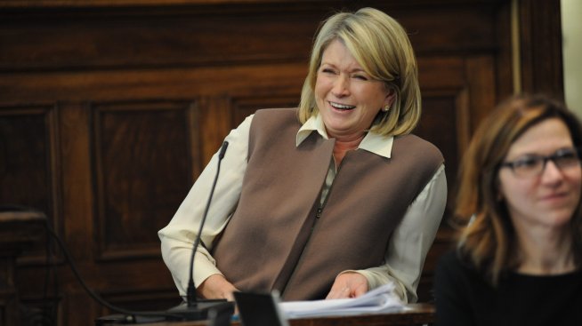 Марта Стюарт се съблече заради кафе 