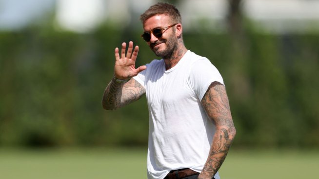 Все още е неустоим – голият Дейвид Бекъм показа невероятна фигура