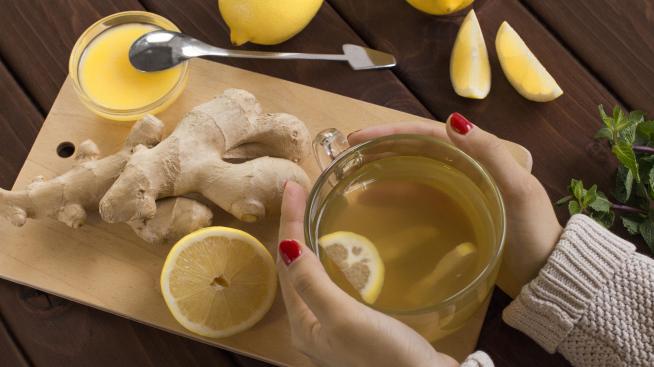 Чай от джинджифил – какви са ползите му при настинка и грип?
