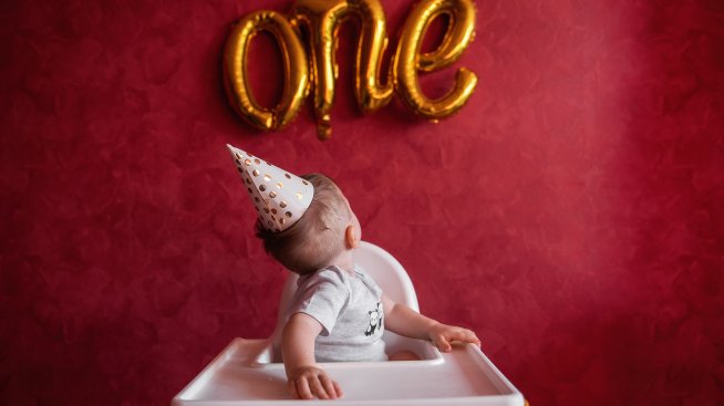 Радост Тодорова с първи рожден ден на сина си