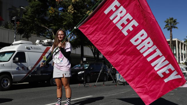 Бритни пак в Instagram, фенове с конспиративни теории за тормоза над нея