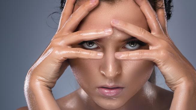4 начина, с които омазнявате кожата си 
