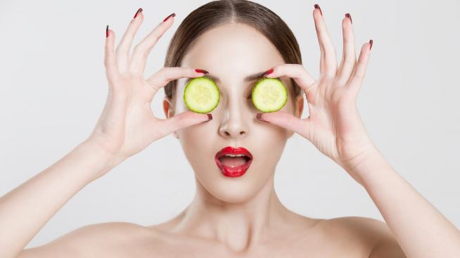 6 грешки, които водят до бръчки около очите