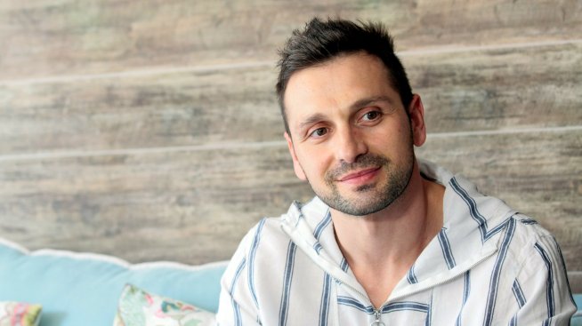 Сано се събра с Нели, срещна се и с внучката си