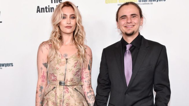 Децата на Майкъл Джексън, Парис, Принс и Бланкет заминаха на ски ваканция 