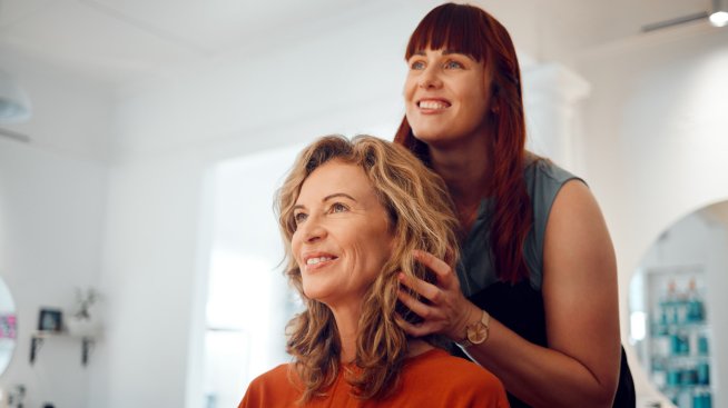 Нова прическа – стъпаловидното подстригване е хитът на сезона