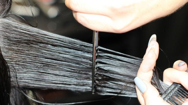 Николета Лозанова се раздели с дългата си коса