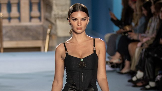 Върна ли се при бившия Емили Ратайковски?