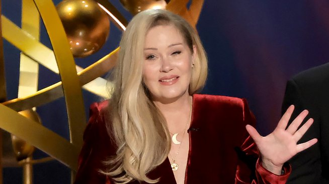 Холивуд в най-добрата си форма – бурни овации за борбената Кристина Апългейт