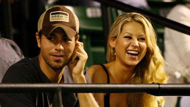 Щастие в дома на Ана Курникова и Енрике Иглесиас: Близнаците им навършиха 3 години