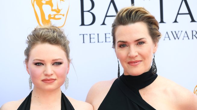 Дъщерята на Кейт Уинслет не е гледала еротичната сцена с Леонардо ди Каприо в „Титаник“