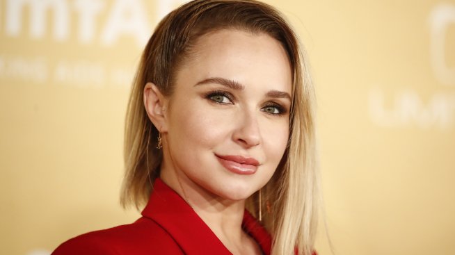 Бившата на Кличко, Хейдън Пенетиър, се завърна в киното 