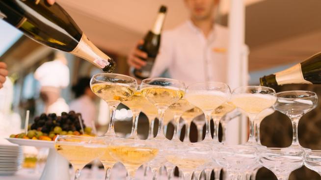 Топ 4 на най-скъпите бутилки шампанско