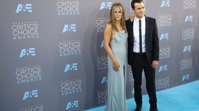 Дженифър Анистън към бившия: Обичам те!