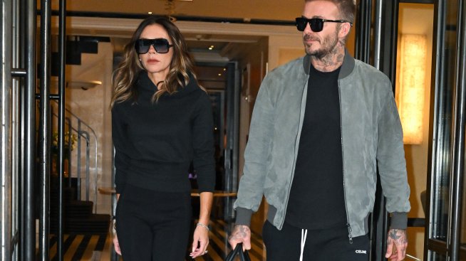 Виктория Бекъм показа как поддържа форма