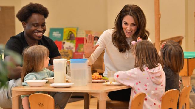 Кейт Мидълтън с изненадващо посещение в детска градина