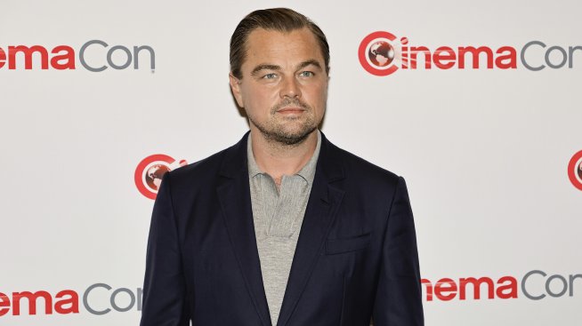 Леонардо ди Каприо отпразнува 50 години със звездно холивудско парти