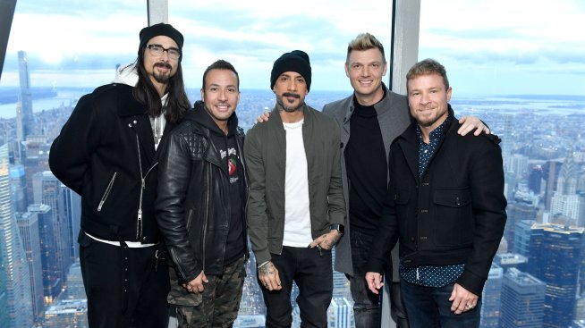 Свети Валентин &ndash; Backstreet Boys и Pizza Hut пускат пица във форма на сърце специално за милениали