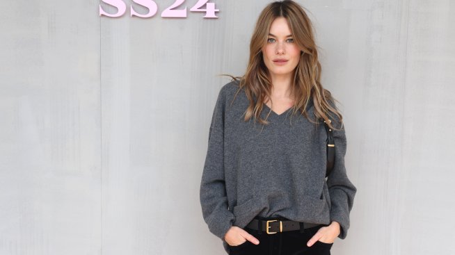 Как да носите правилно загащени наполовина топ или риза