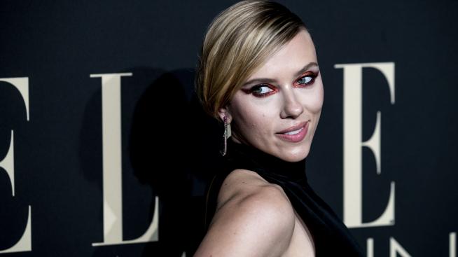 Три пъти за щастие: Скарлет Йохансон каза „Да“ на Колин Джост