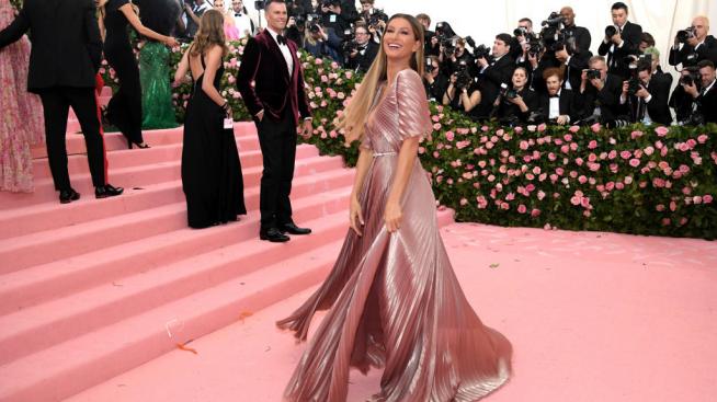 Денят на жената: Жизел Бюндхен, Синди Крауфорд и други звезди отбелязаха празника