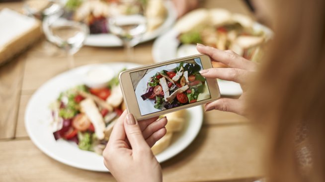 Перфектната снимка в Instagram - тонове изхвърлена храна