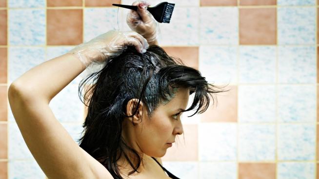 Боядисване на корените у дома – мисия възможна