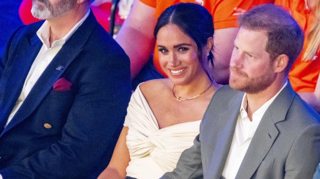 Принц Хари и Меган Маркъл искат да снимат за Netflix на годишнината от управлението на Елизабет II