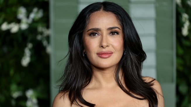 Салма Хайек на 59 - Стил, талант и вдъхновение