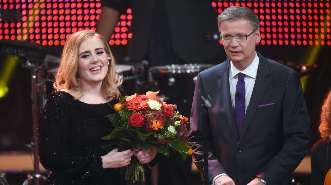 Адел тайно плаче преди и след концертите си в Лас Вегас