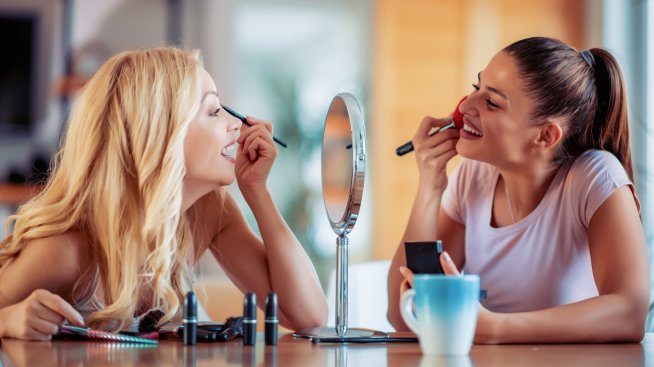 Уроци по красота – как да си създадете мек грим