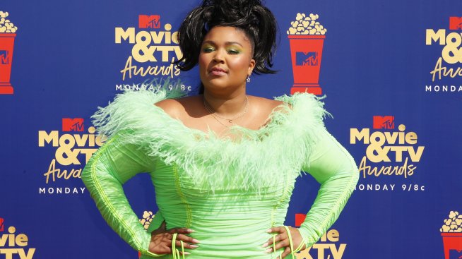 Лизо изненада майка си с нов гардероб за есен 2021