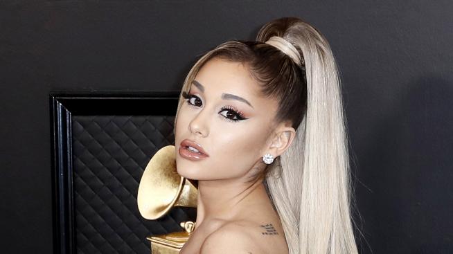 След целувка с непознат: Ариана Гранде скъса с гаджето