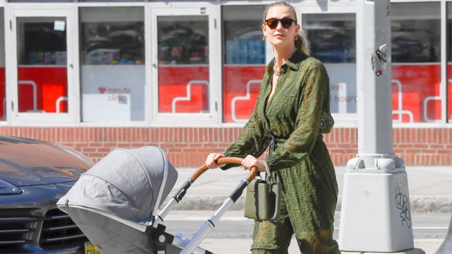 Карли Клос с първи рожден ден като майка