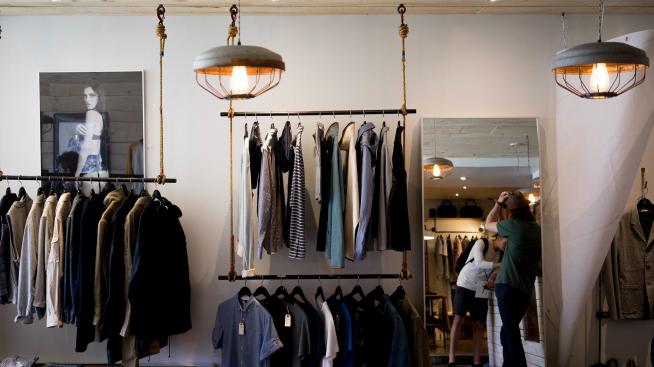 Заради коронавируса: Saint Laurent няма да участва в седмиците на модата