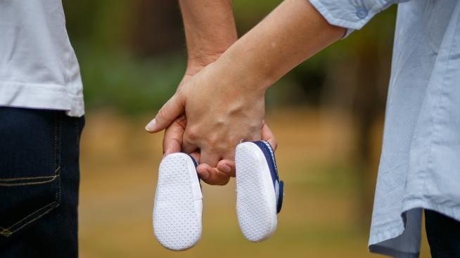 Щастлива майка: Синът на Петя Дикова на 1 месец 