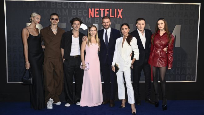 Ромео Бекъм татуира цял цитат на гърба си в памет на покоен дизайнер