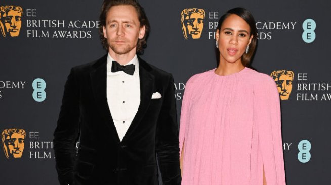 Том Хидълстън се е сгодил за актрисата Зау Аштън